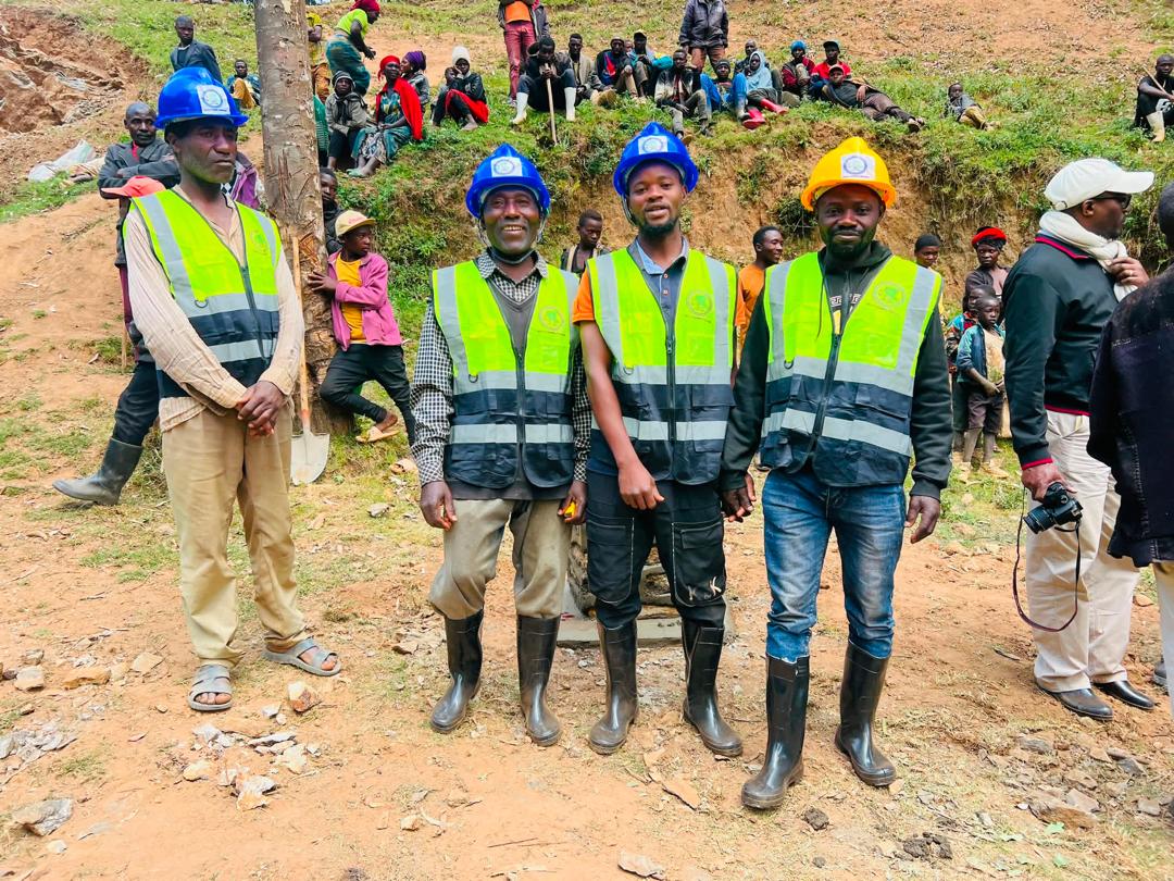 Équipe ETGCS-CONGO sur un chantier
